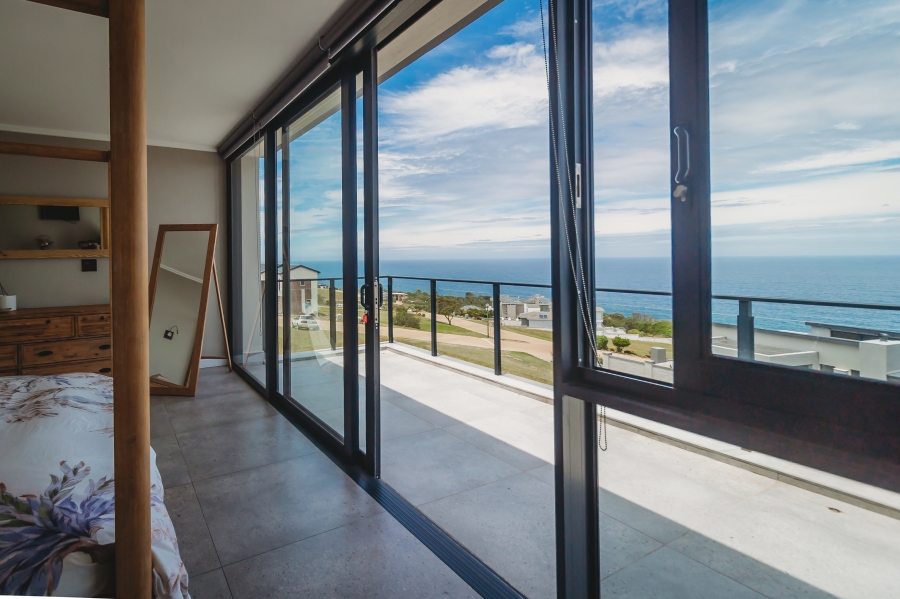 4 Bedroom Property for Sale in Le Grand Golf Estate Western Cape